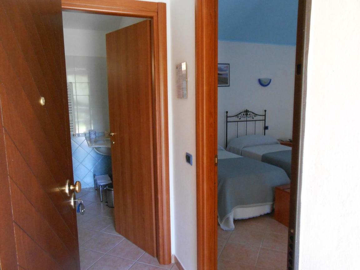 Su Pasu Hotel Tortoli Bagian luar foto
