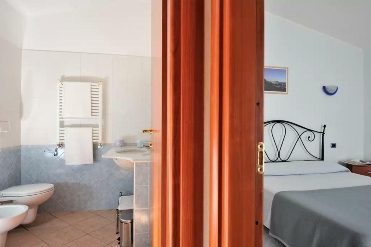 Su Pasu Hotel Tortoli Bagian luar foto