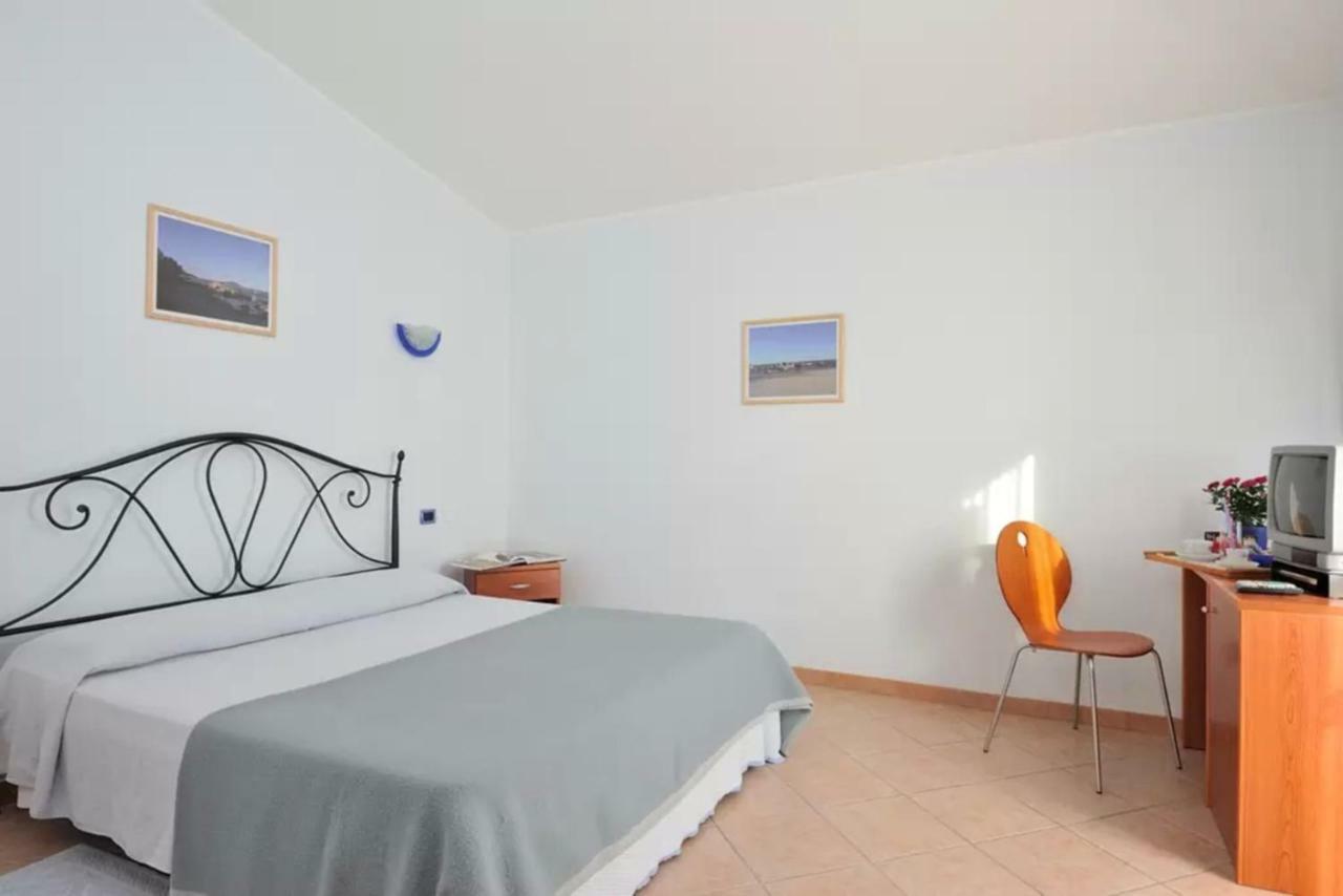 Su Pasu Hotel Tortoli Bagian luar foto